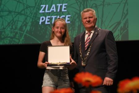 ZLATE PETICE 99 FOTO LJUBO VUKELIČ